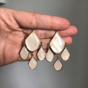 NWOT freshwater shell statement earrings